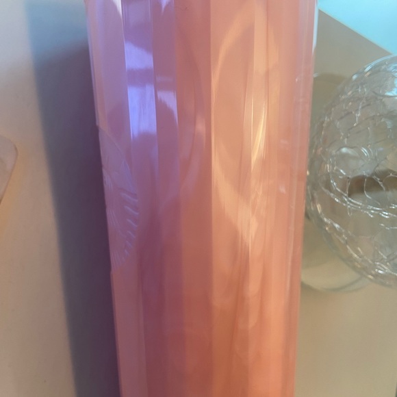 Starbucks Venti pink pearlescent domed cup (Brand New) - Picture 5 of 5